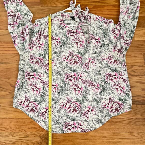 Torrid White Pink Floral Georgette Bow Tie Front Blouse Top Size 3X Cottagecore - Picture 9 of 9
